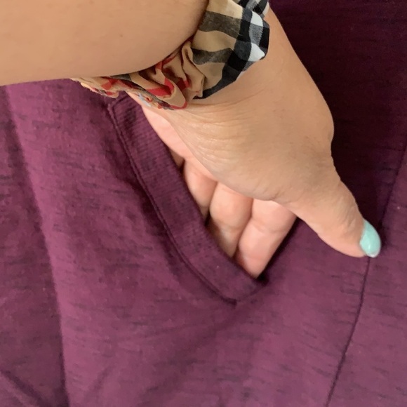 KISMET BURGUNDY LONG SLEEVE V NECK SWEATER SIZE XS - Picture 5 of 6